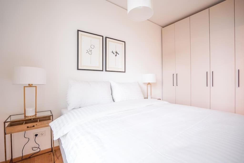 Executive Suite W/ Rooftop Pool Wiedeń Zewnętrze zdjęcie
